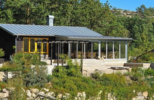 Tanum House | Summer house with sauna near Grebbestad
