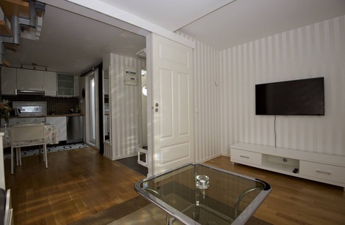 Lango Apartment | Summer residence, located in the center but still near the forest & seaside