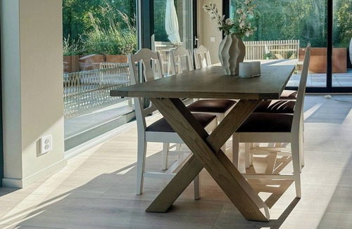 Stromstad House | Sunlit coastal cottage with a grand terrace