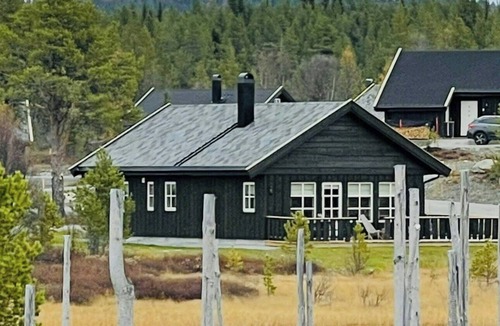 Kamben House | Sunny cabin with panoramic views at Golsfjellet