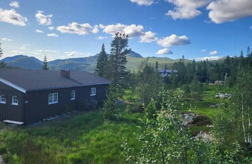 Tuddal House | Sunny cabin with views of Gaustaknea