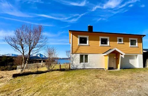 Vestvagøy House | Sunyard House Lofoten