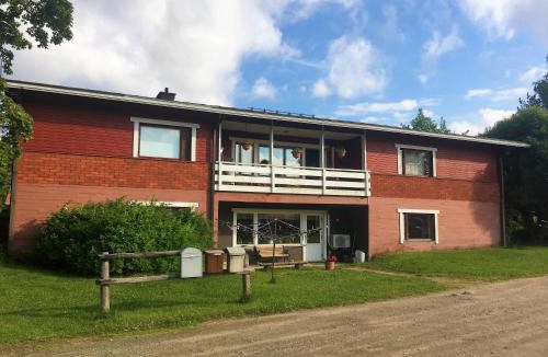 Jyvaskyla Bed & Breakfast | Surkeenjärvi Countryside B&B