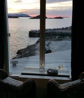 Averoy Municipality House | Sveggvika Guesthouse