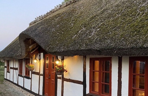 Laholm Apartment | Swedish farm from 1648