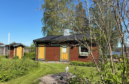 Storfors House | Swedish house directly on the lake with motorboat & own boat ramp