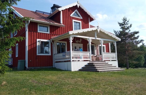 Stromsund Bed & Breakfast | Swedish Paradise Garden & Lake Retreat