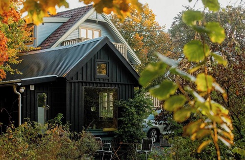 Lonsboda House | Swedish Quarry Guesthouse