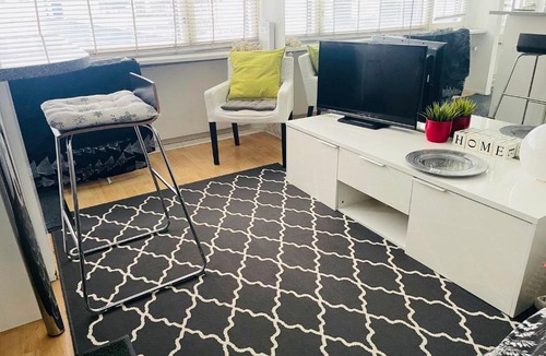 Kamppi Apartment | Sweet Home Bright Modern Studio City Center 07