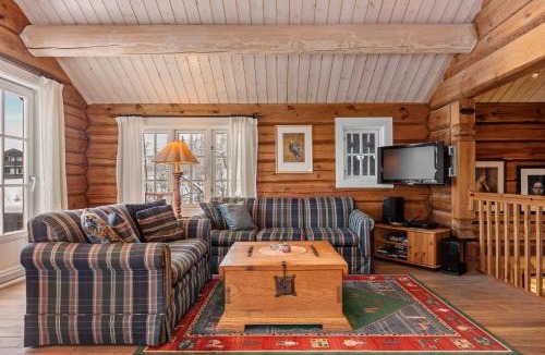 Nord-Aurdal House | Tømmerhytte i Valdres med panoramautsikt over fjellene
