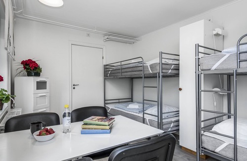Svartinge Hostel | Tallbackens Gård & Vandrarhem - Hostel