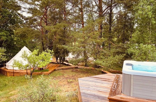 Mariefred Cabin | tent delhi, a b&b in a luxury glamping style