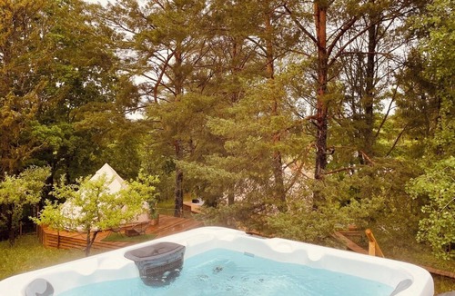 Mariefred Cabin | tent delhi, a b&b in a luxury glamping style