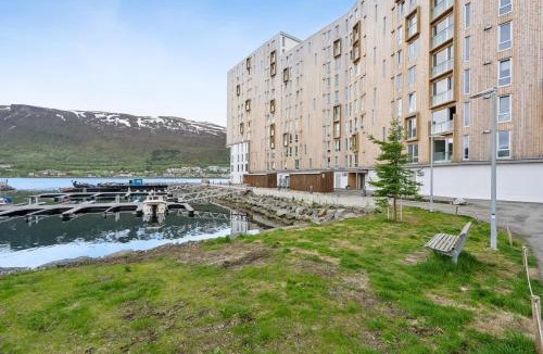 Tromso Apartment | The Arctic Explorer II
