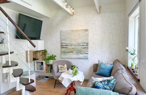 Stromstad O House | The Blomsholm Cabin - Recharge Your Electric Car