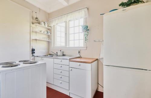 Olden Villa | The Bungalow - Guesthouse