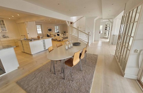 Askersund Municipality Villa | The Dream House By The Glittering Lake Vättern!