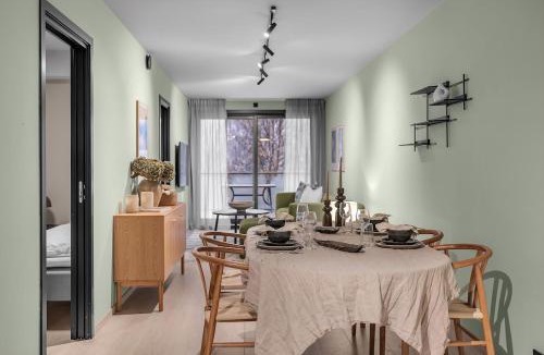 Tromsdalen Apartment | The green lounge - a lovely home with free indoor parking!