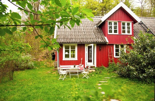 Munka-Ljungby House | The Hallandsåsen lighthouse, a natural retreat
