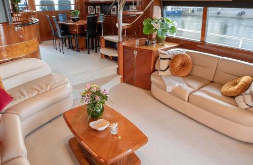 Helsinki City Centre Boat Rental | The Lux Yachts - Luxury Private Yacht Experience