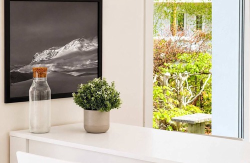 Bergenhus Apartment | The Sunset Marsh - JM7
