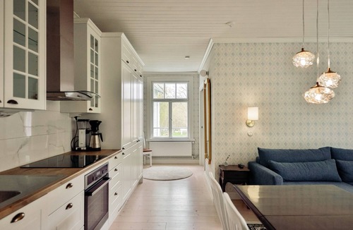 Loppi Villa | The Terwa Historical kartano offers accommodation for up to 20 people.