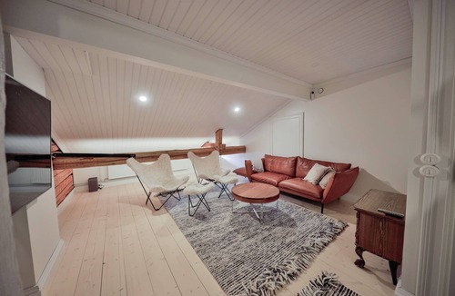 Loppi Villa | The Terwa Historical kartano offers accommodation for up to 20 people.