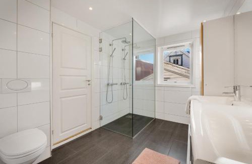 Bergen City Centre Villa | The Townhouse Dream I Must See Views!