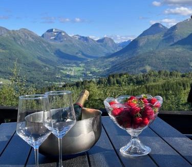 Møre og Romsdal House | The View - Mountain cabin with stunning views
