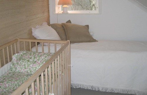 Stjarnhov House | This authentic and beautiful holiday home is situated in an elevated location in a rural area in Stj