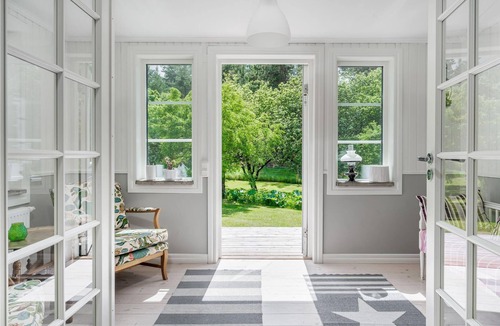 Norrkoping O House | This modern cottage awaits your visit in a beautiful area, close to Kolmården Animal Park and not fa