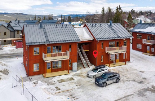 Funasdalen Apartment | This modern, fully equipped vacation apartment is located in the mountain village of Funäsdalen.