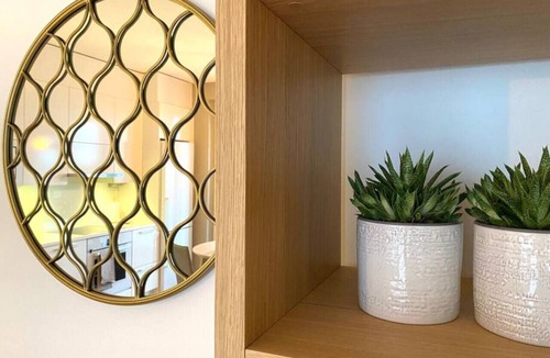 Ruoholahti Apartment | Tilava Yksiö Merenrannalla