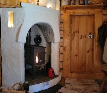 Tibro House | Timmerstugan i skogen