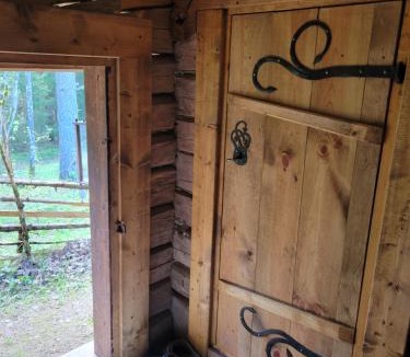 Tibro House | Timmerstugan i skogen