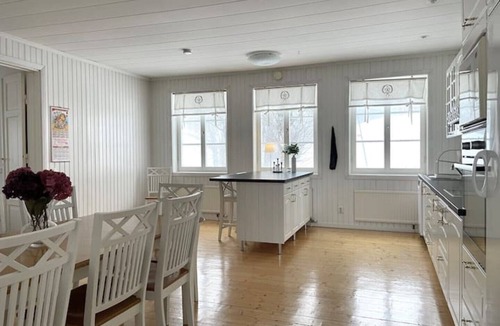 Timra House | Timrå Farmhouse, large villa 222sqm in central Timrå yet on a private location.
