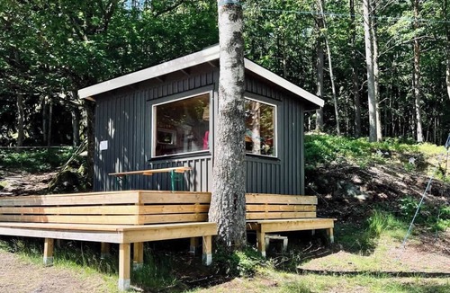 Floda Cabin | TinyCabin | Lakeview with Sauna at Lake Uspen