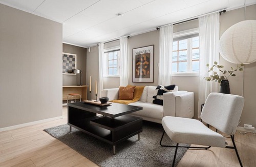 Tromso Apartment | Tomasjord home, Bright and central
