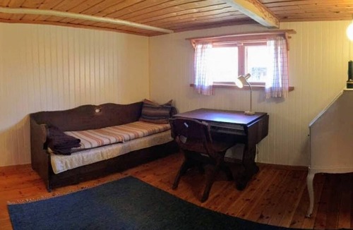 Solleron Cabin | 'Tomtebo' - Cosy lake view cabin in Gesunda, Mora