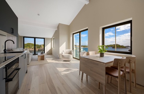 Henningsvaer Apartment | Top apartment with amazing views