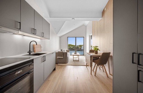 Henningsvaer Apartment | Top apartment with seaview in Henningsvær