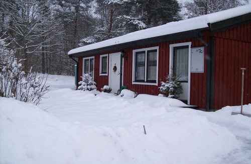 Fagerhult House | Top equipment - renovated, fast internet, in a small village near a bathing lake