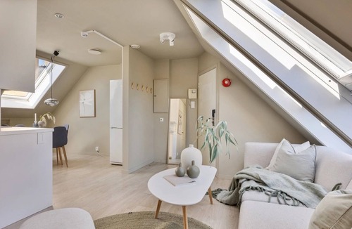 Bergen City Centre Apartment | Top-Floor Gem with City Views