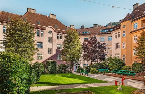 Bergenhus Apartment | Townhouse Apartment in Bergen