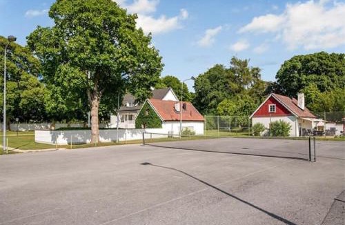 Vibble House | Träkumla boende