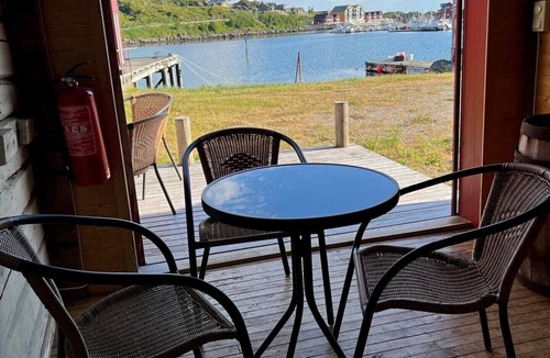 Ballstad Cabin | Tradisjonell Rorbu i fiskeværet Ballstad