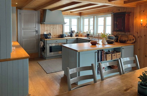 Gala House | Traditional cabin in Gålå with stunning nature