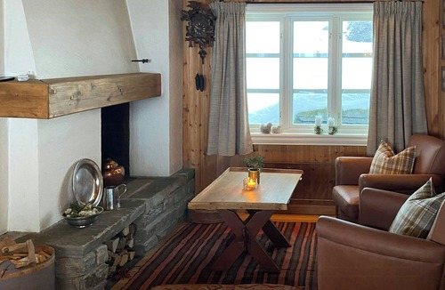 Gala House | Traditional cabin in Gålå with stunning nature