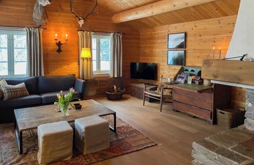 Gala House | Traditional cabin in Gålå with stunning nature