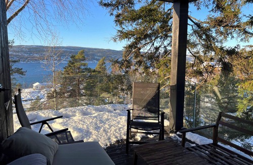 Drobak House | Traditional cabin in modern Drøbak